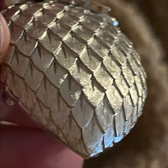 Crown Trifari vintage strawberry Brooch. - Picture 5 of 7